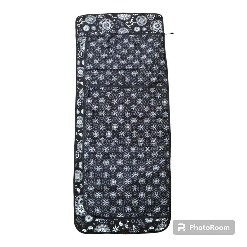 Thirty-one garment bag black white